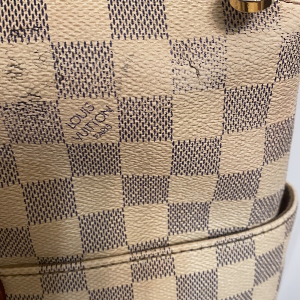 GM totally Louis Vuitton. discontinued model. - Picture 2 of 13